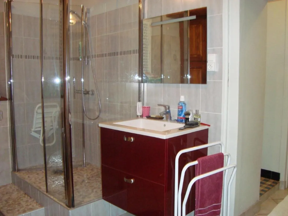 53Bou Bed & Breakfast Uglas
