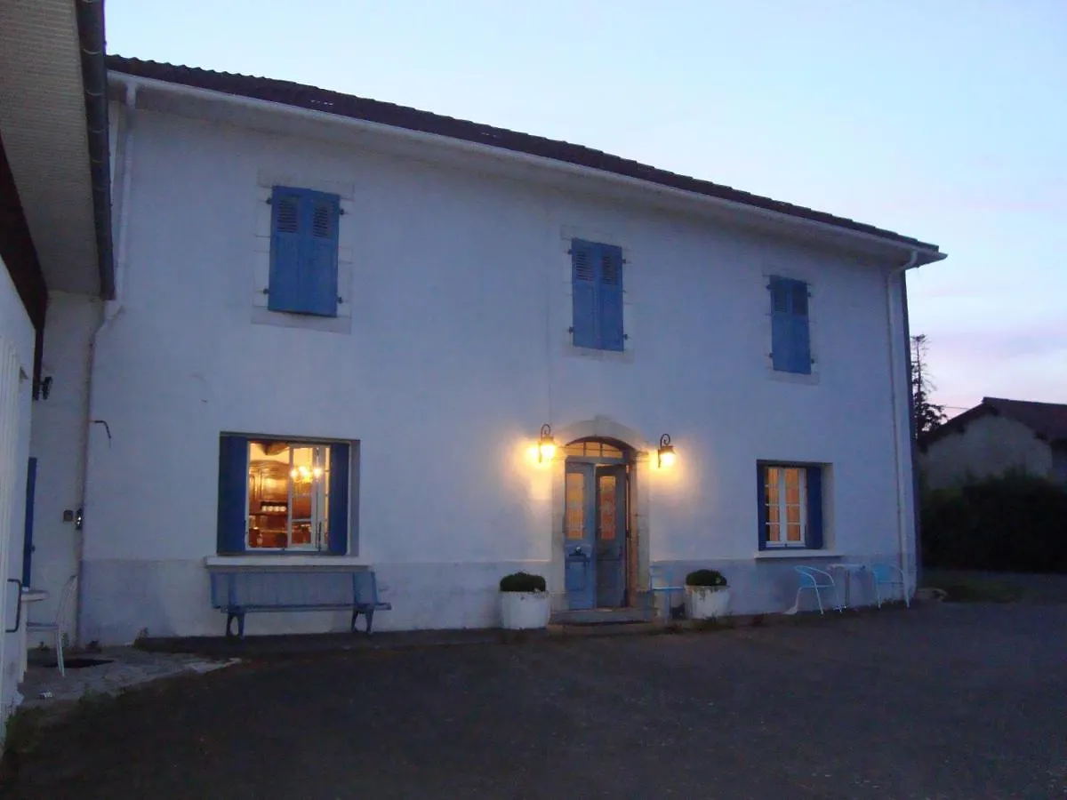 53Bou Bed & Breakfast Uglas 0*,  France