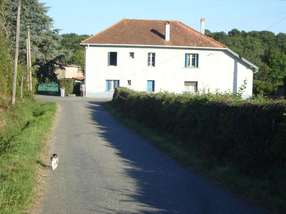53Bou Bed & Breakfast Uglas 0*,  France