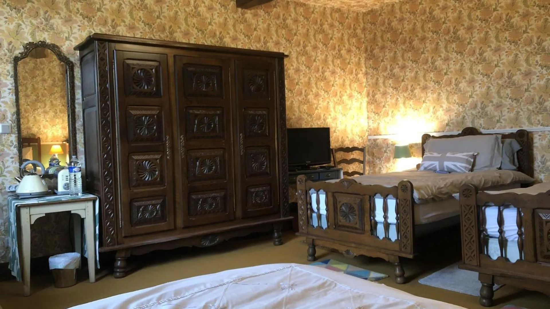 53Bou Bed & Breakfast Uglas 0*,